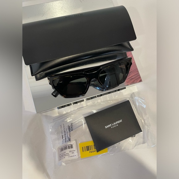 SAINT LAURENT SL 633 CALISTA-002 SUNGLASSES - Picture 5 of 9